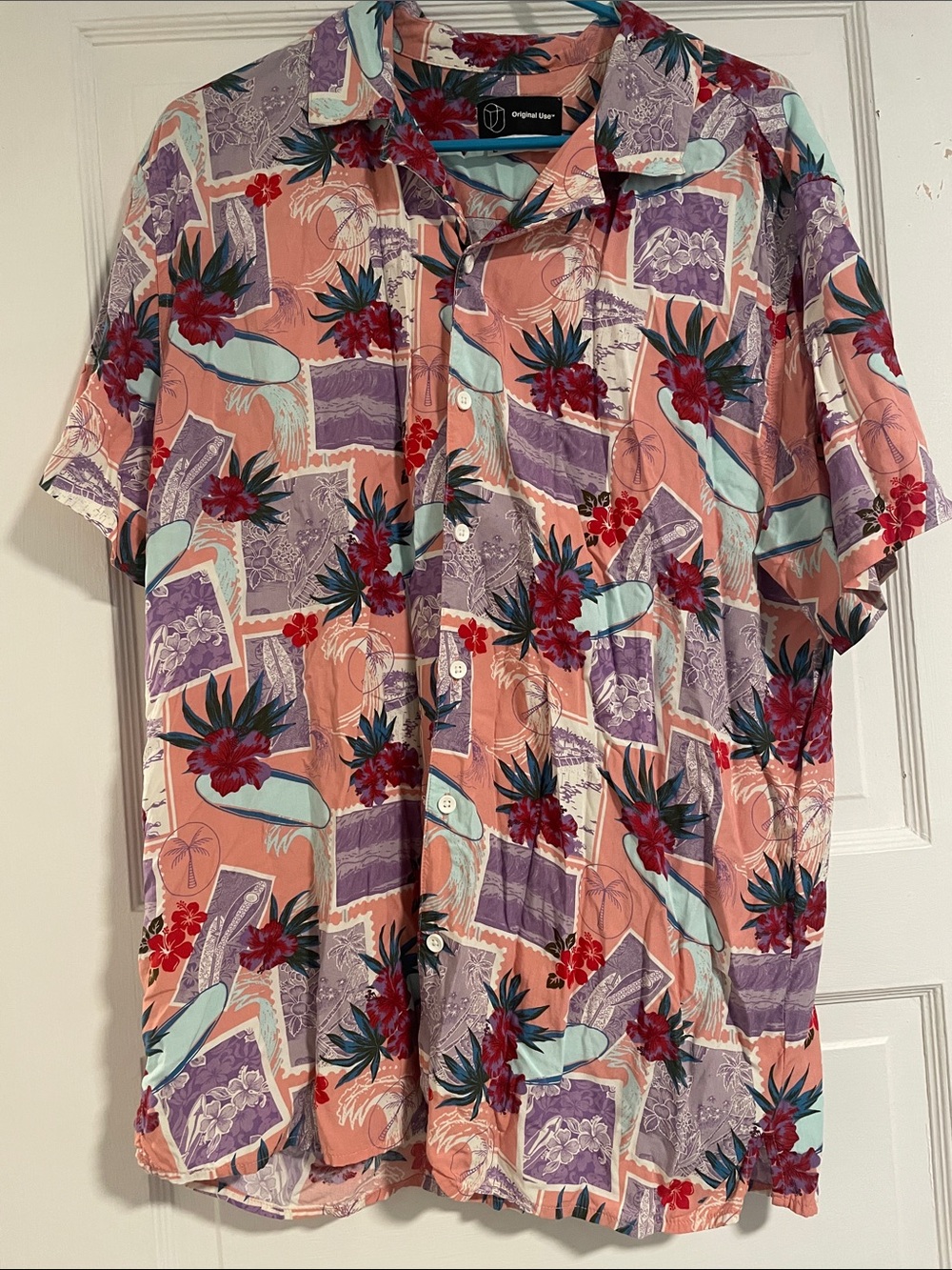 Tropical sufer Hawaiian style shirt for summer!